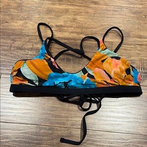 Colourful floral Cupshe padded tie back bikini top size L.